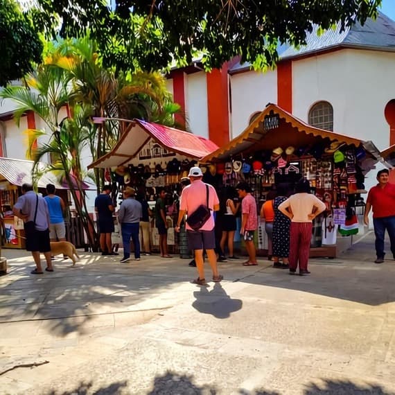 Tours Metro Chanchamayo. Artesanías. Pozuzo. Oxapampa. La Selva Central