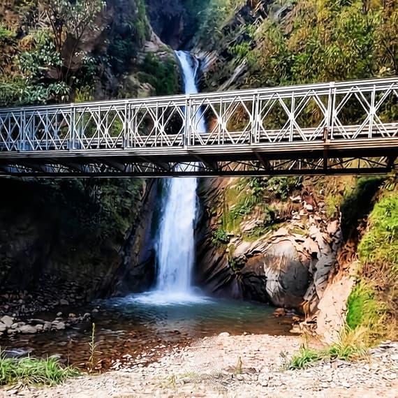 Tours Metro Chanchamayo. Rayantambo. Pozuzo. Huancabamba. Oxapampa. La Selva Central