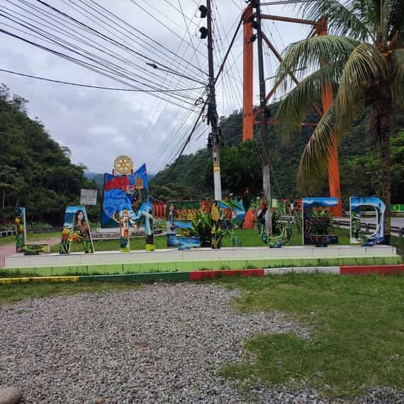 Foto de Tours Metro Chanchamayo. Letrero La Merced. Chanchamayo, en San Ramón, (La Selva Central), Región Junín.