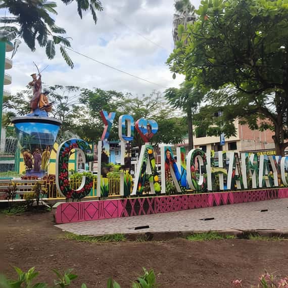 Foto de Tours Metro Chanchamayo. Letrero de Chanchamayo. La Merced (La Selva Central), Región Junín.