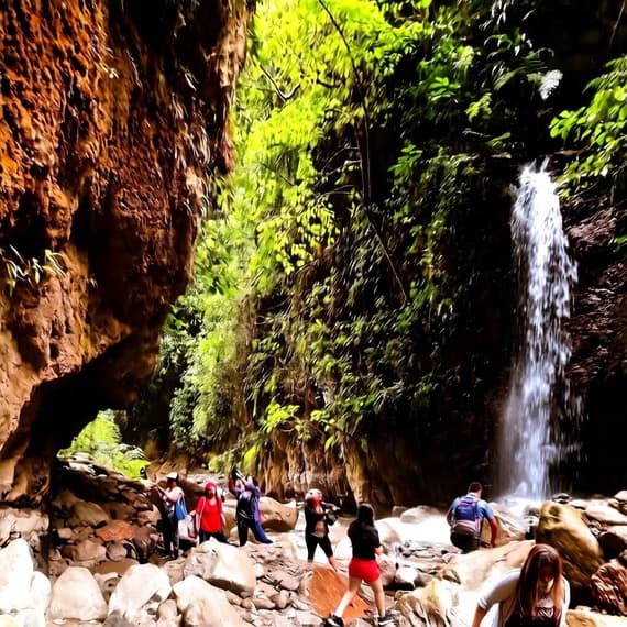 TOURS METRO CHANCHAMAYO. Catarata Gallito de las Rocas. Agua Flor. San Ramón. Chanchamayo. La Selva Central