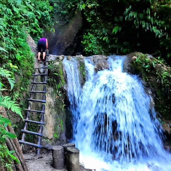 TOURS METRO CHANCHAMAYO. Caída de agua Fortuna. San Ramón, Chanchamayo. La Selva Central